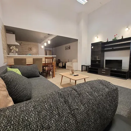 Center Apartmán *